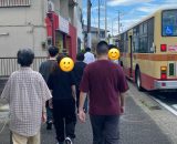 秋の風が吹く中、本日のプログラムは🚶‍♀️🚶‍♂️散策をしました😊